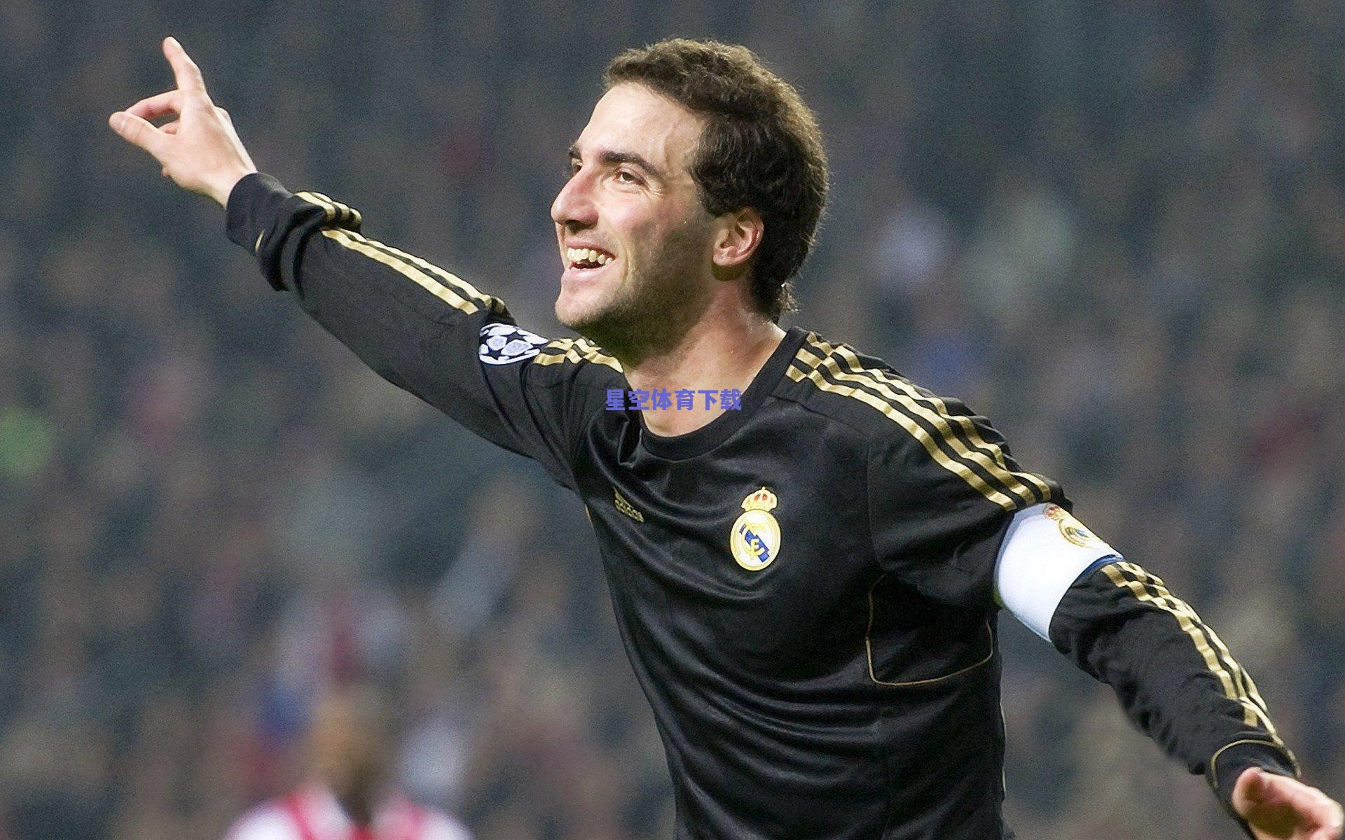 意甲争冠格局突变，国际米兰强势领跑，尤文图斯紧追不舍